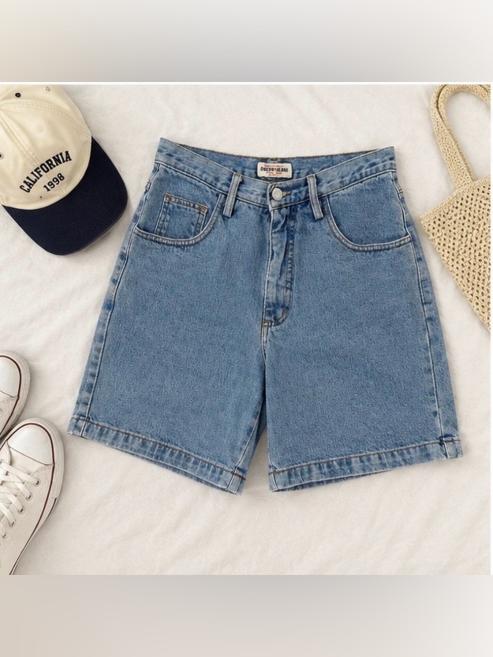 Vintage Guess USA Denim Shorts Made in USA Light Wash Mom Jean‎ Shorts 30
